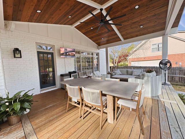 8622 BEAVERWOOD DR, Germantown, TN 38138