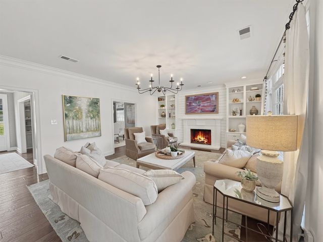 8622 BEAVERWOOD DR, Germantown, TN 38138