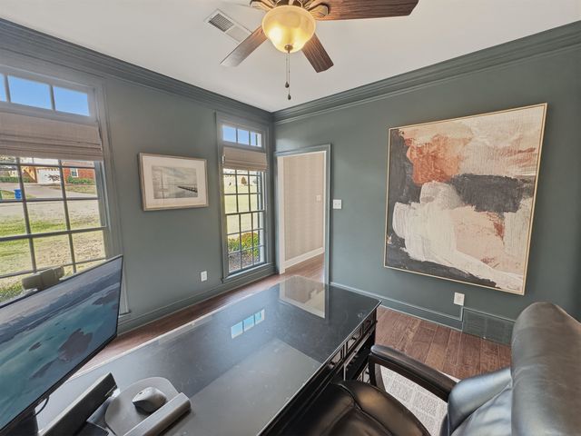 8622 BEAVERWOOD DR, Germantown, TN 38138