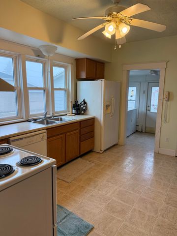 511 Beech Street, Tawas City, MI 48763