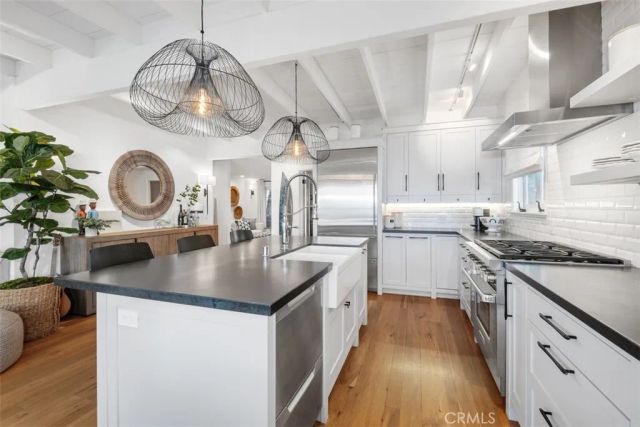 31962 Sunset, Laguna Beach, CA 92651