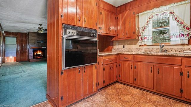 405 Mayfair Drive, Winston-salem, NC 27105