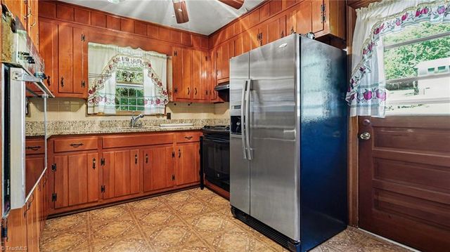 405 Mayfair Drive, Winston-salem, NC 27105