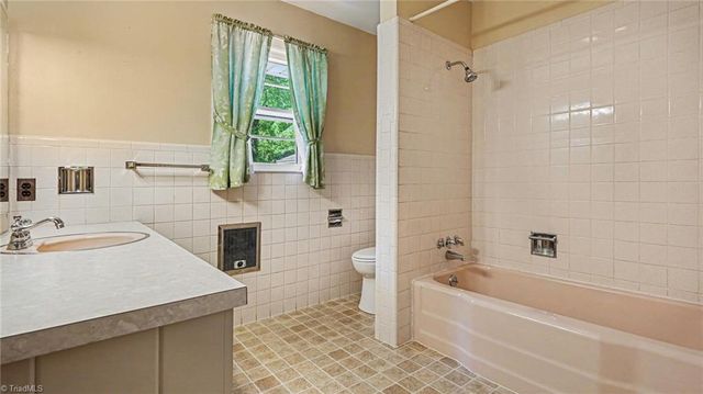 405 Mayfair Drive, Winston-salem, NC 27105