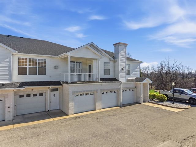 229 Adams Pointe Blvd 2, Mars Boro, PA 16046