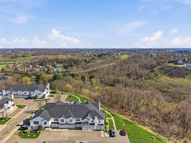 229 Adams Pointe Blvd 2, Mars Boro, PA 16046