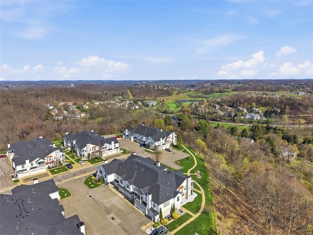 229 Adams Pointe Blvd 2, Mars Boro, PA 16046