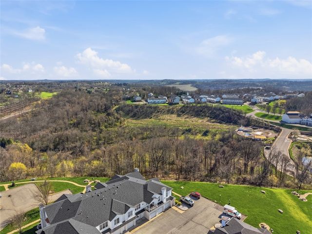 229 Adams Pointe Blvd 2, Mars Boro, PA 16046