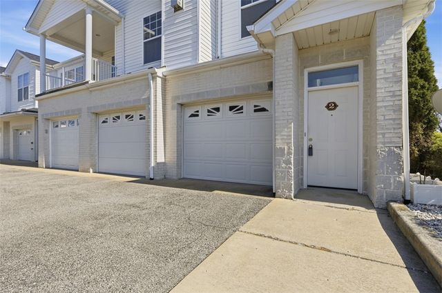 229 Adams Pointe Blvd 2, Mars Boro, PA 16046