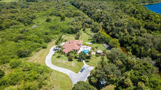 3646 S Jenkins Road, Fort Pierce, FL 34981