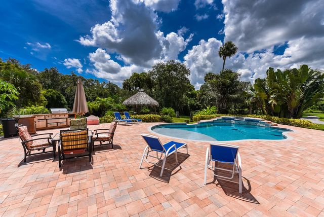 3646 S Jenkins Road, Fort Pierce, FL 34981
