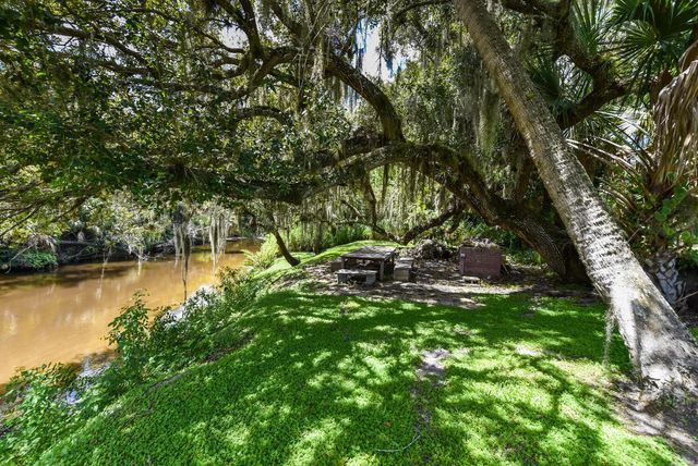 3646 S Jenkins Road, Fort Pierce, FL 34981