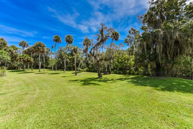 3646 S Jenkins Road, Fort Pierce, FL 34981