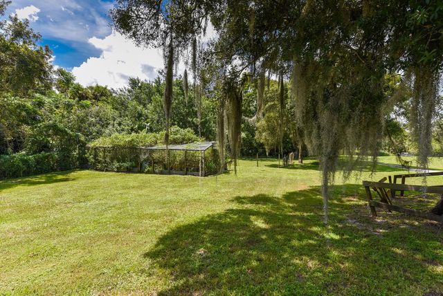 3646 S Jenkins Road, Fort Pierce, FL 34981