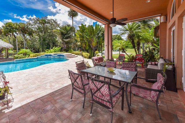 3646 S Jenkins Road, Fort Pierce, FL 34981