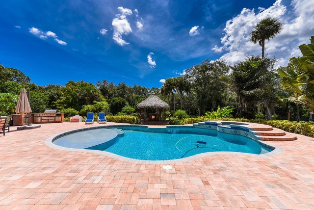 3646 S Jenkins Road, Fort Pierce, FL 34981