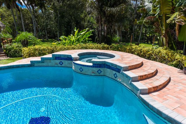 3646 S Jenkins Road, Fort Pierce, FL 34981
