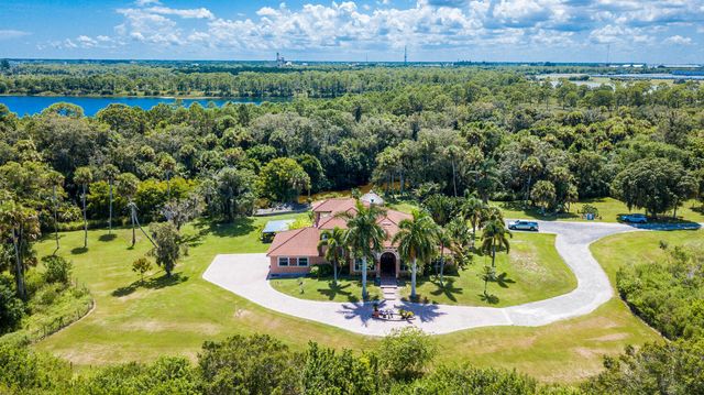 3646 S Jenkins Road, Fort Pierce, FL 34981
