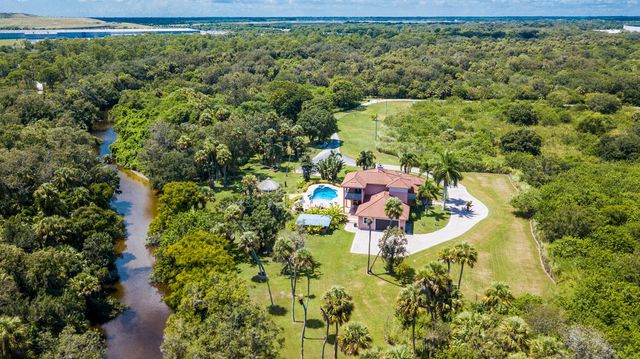 3646 S Jenkins Road, Fort Pierce, FL 34981
