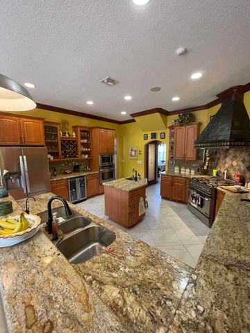 3646 S Jenkins Road, Fort Pierce, FL 34981