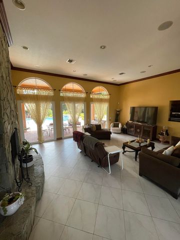 3646 S Jenkins Road, Fort Pierce, FL 34981