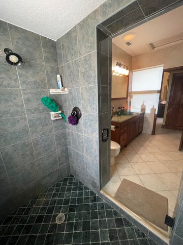 3646 S Jenkins Road, Fort Pierce, FL 34981