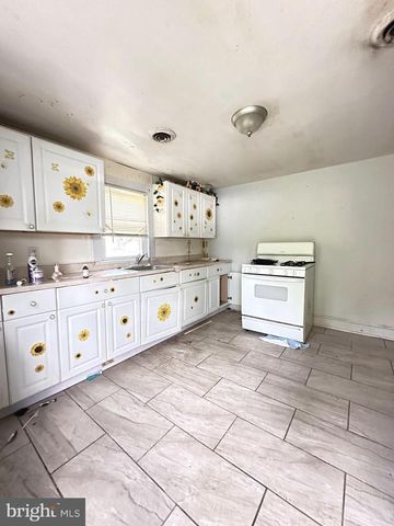 85 N HALSEY RD, Dover, DE 19901