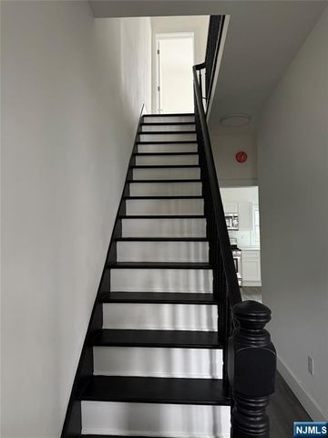 101 Garside Street, Newark, NJ 07104