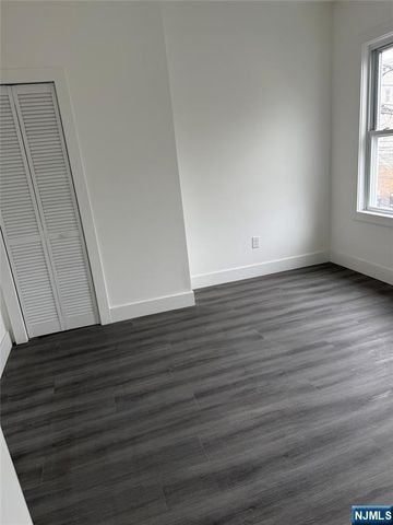 101 Garside Street, Newark, NJ 07104