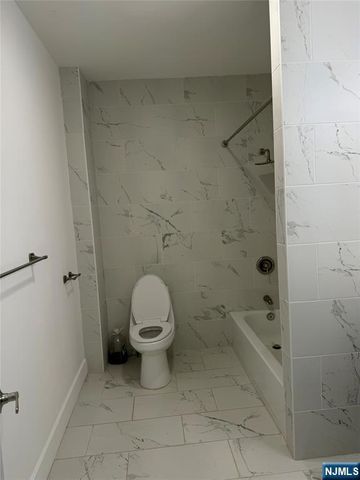 101 Garside Street, Newark, NJ 07104