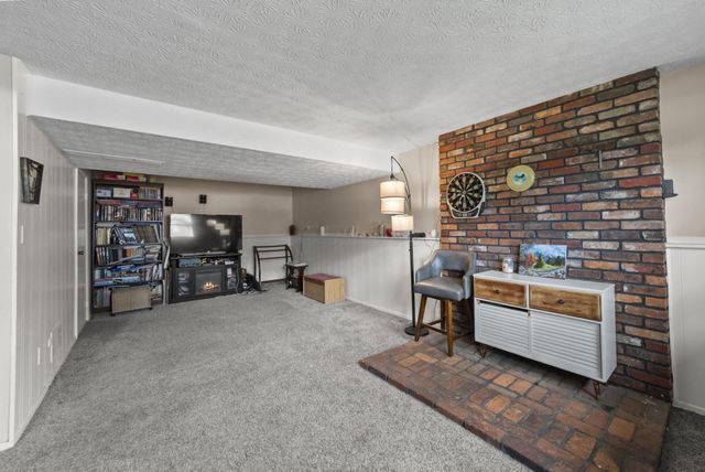 215 Greenlake Street, Galloway, OH 43119