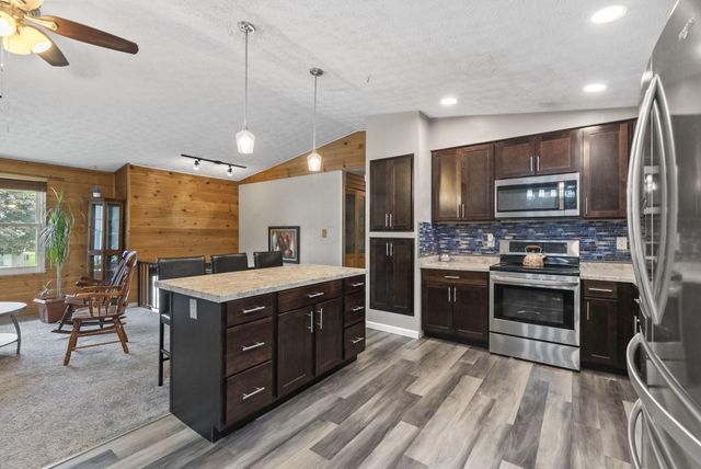 215 Greenlake Street, Galloway, OH 43119