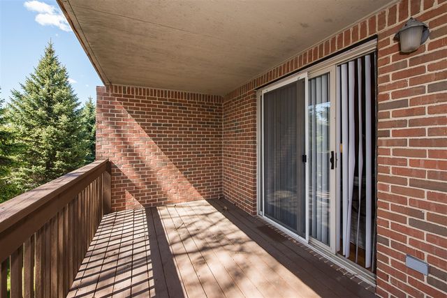 2592 Eagles Circle 6, Ypsilanti, MI 48197