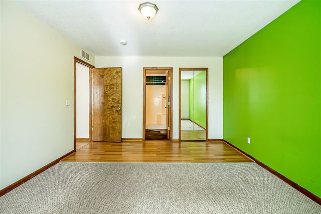 2592 Eagles Circle 6, Ypsilanti, MI 48197