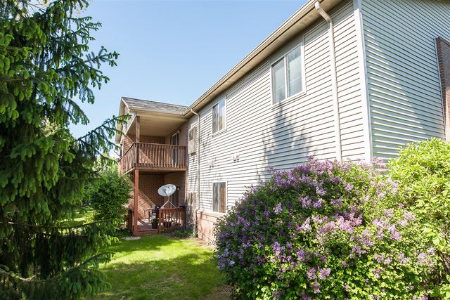 2592 Eagles Circle 6, Ypsilanti, MI 48197