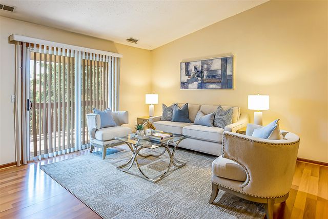 2592 Eagles Circle 6, Ypsilanti, MI 48197