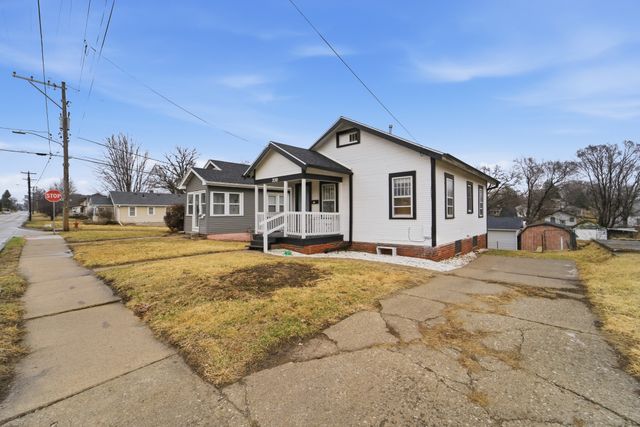 230 E 12th Street N, Newton, IA 50208