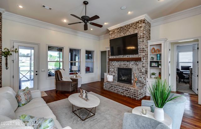 308 East Lake Drive, Madison, MS 39110