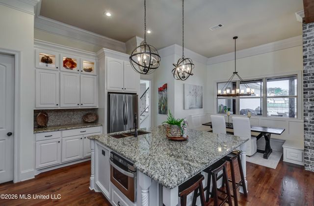 308 East Lake Drive, Madison, MS 39110