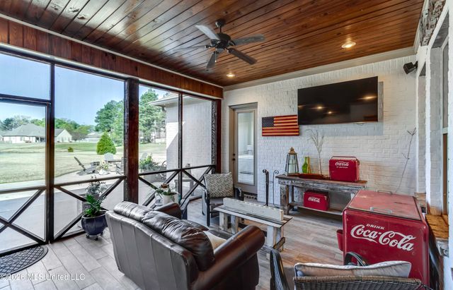 308 East Lake Drive, Madison, MS 39110