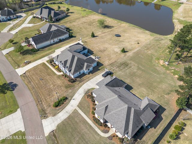 308 East Lake Drive, Madison, MS 39110