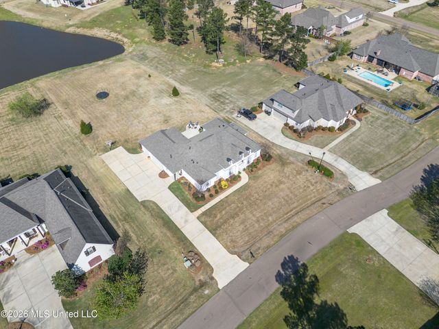 308 East Lake Drive, Madison, MS 39110