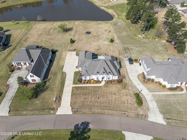 308 East Lake Drive, Madison, MS 39110