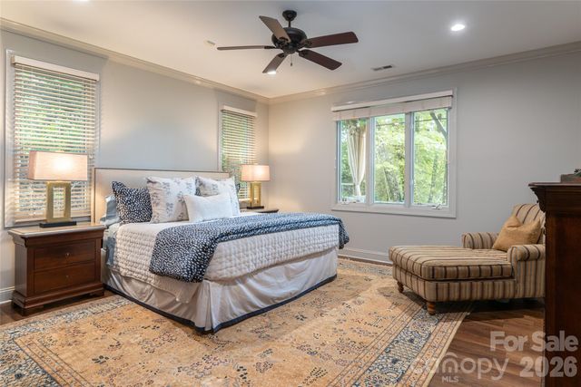 305 Piney Knoll Lane, Hendersonville, NC 28739
