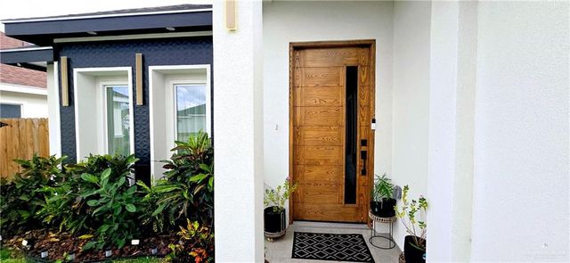 2228 N Revolution, Edinburg, TX 78541