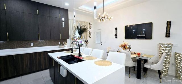 2228 N Revolution, Edinburg, TX 78541