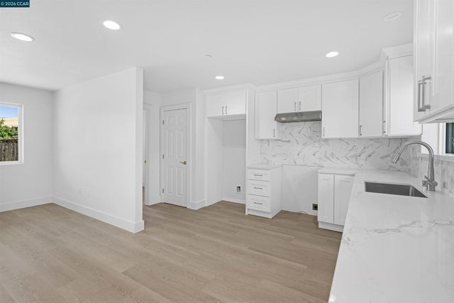 2100 Paige Ct, Pittsburg, CA 94565