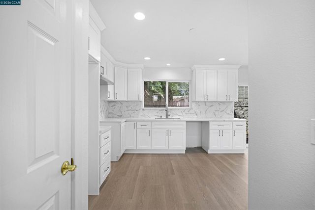 2100 Paige Ct, Pittsburg, CA 94565