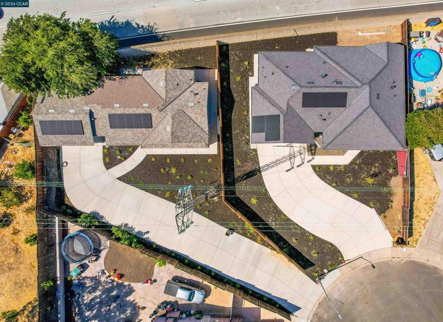 2100 Paige Ct, Pittsburg, CA 94565