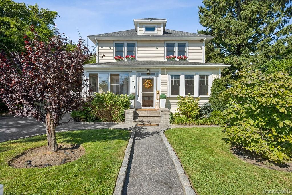 68 Lincoln Avenue, Sayville, NY 11782